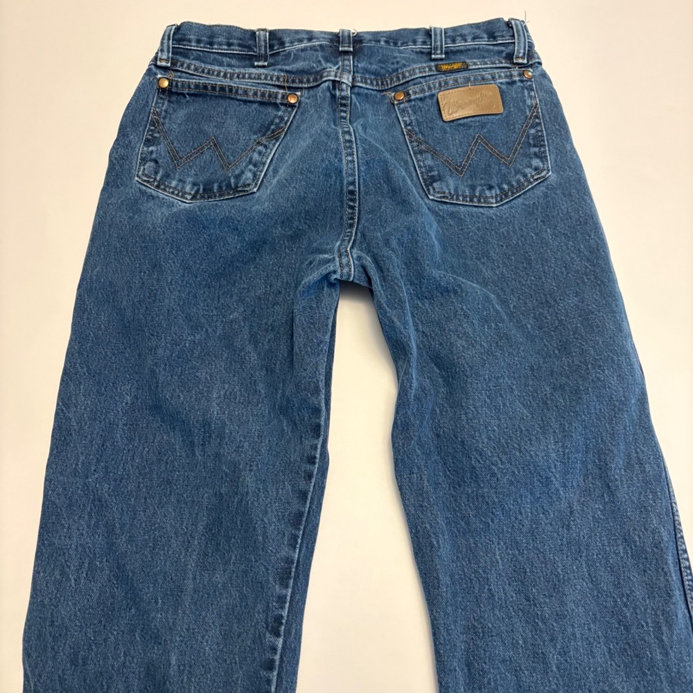 Wrangler Cowboy Cut Jeans Mens 33x36 Blue 13MWZDD Distressed Denim